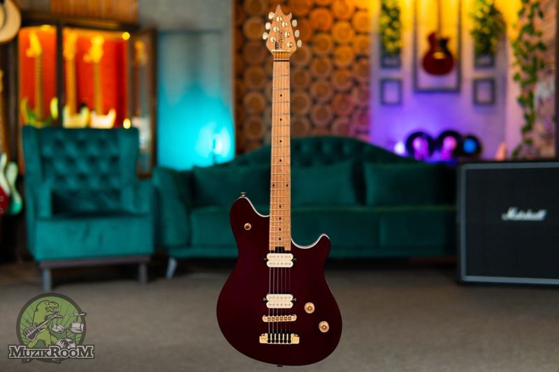 EVH Wolfgang Special Baked Maple T.O.M. Oxblood