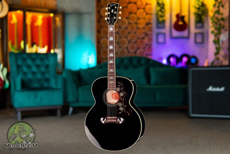 Gibson Elvis SJ-200