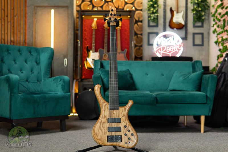 Marleaux Consat Custom 5 FL Walnut