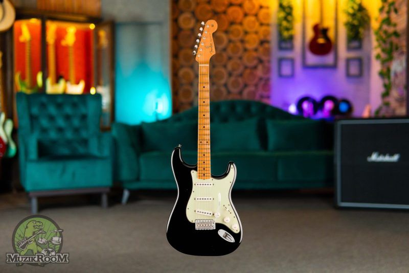 Fender Vintera II Road Worn 60s Stratocaster Black