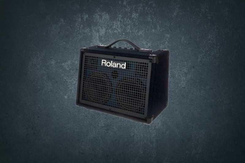 Roland KC-220
