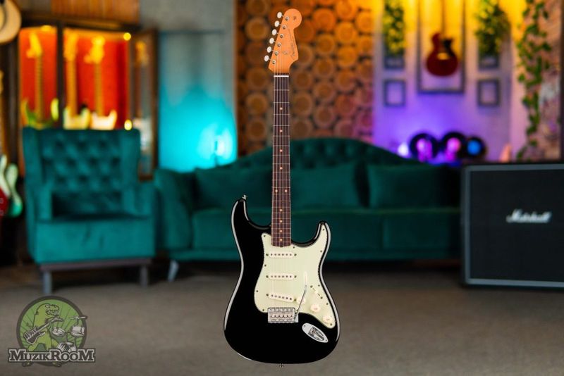 Fender Vintera III Early '60s Stratocaster Black