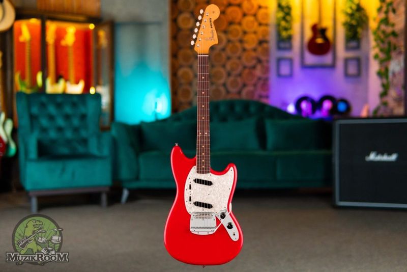 Fender Vintera III Mid '60s Mustang Dakota Red