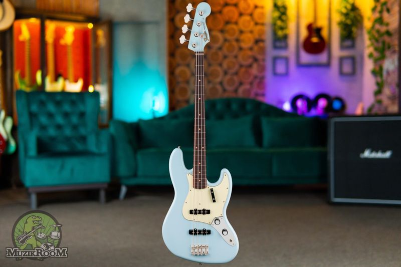 Fender Vintera III E 60s J Bass SNB