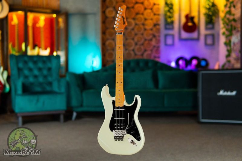 Kramer Guitars Pacer Deluxe Classic White