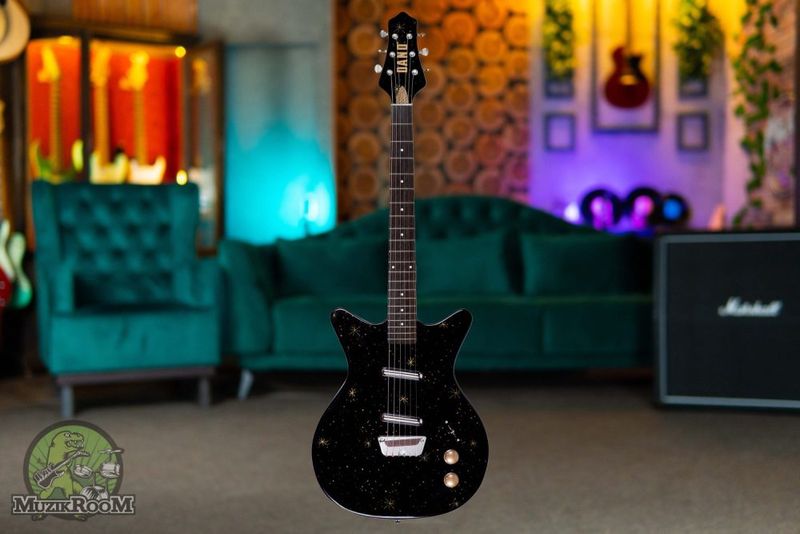 Danelectro Golden 1950's Black