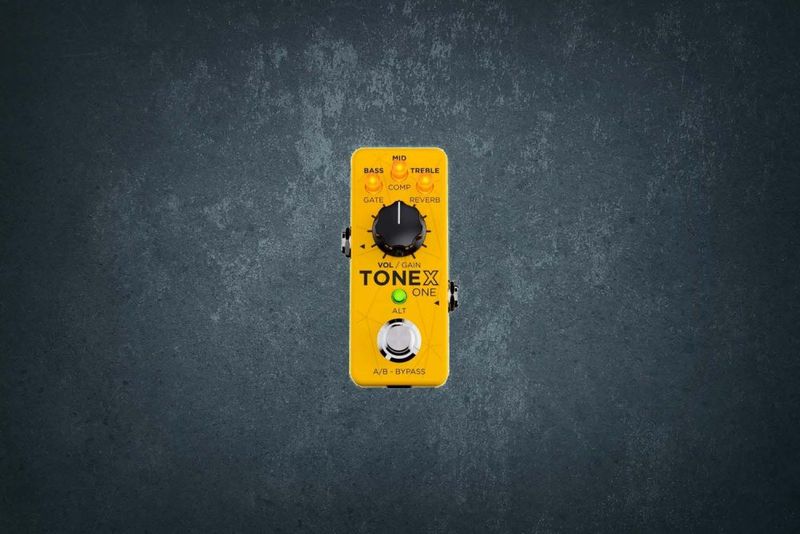 IK Multimedia ToneX One Yellow Ltd Edition