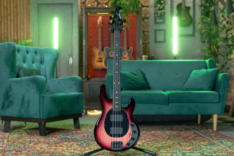 Music Man Stingray 4 Sp HH Raspberry
