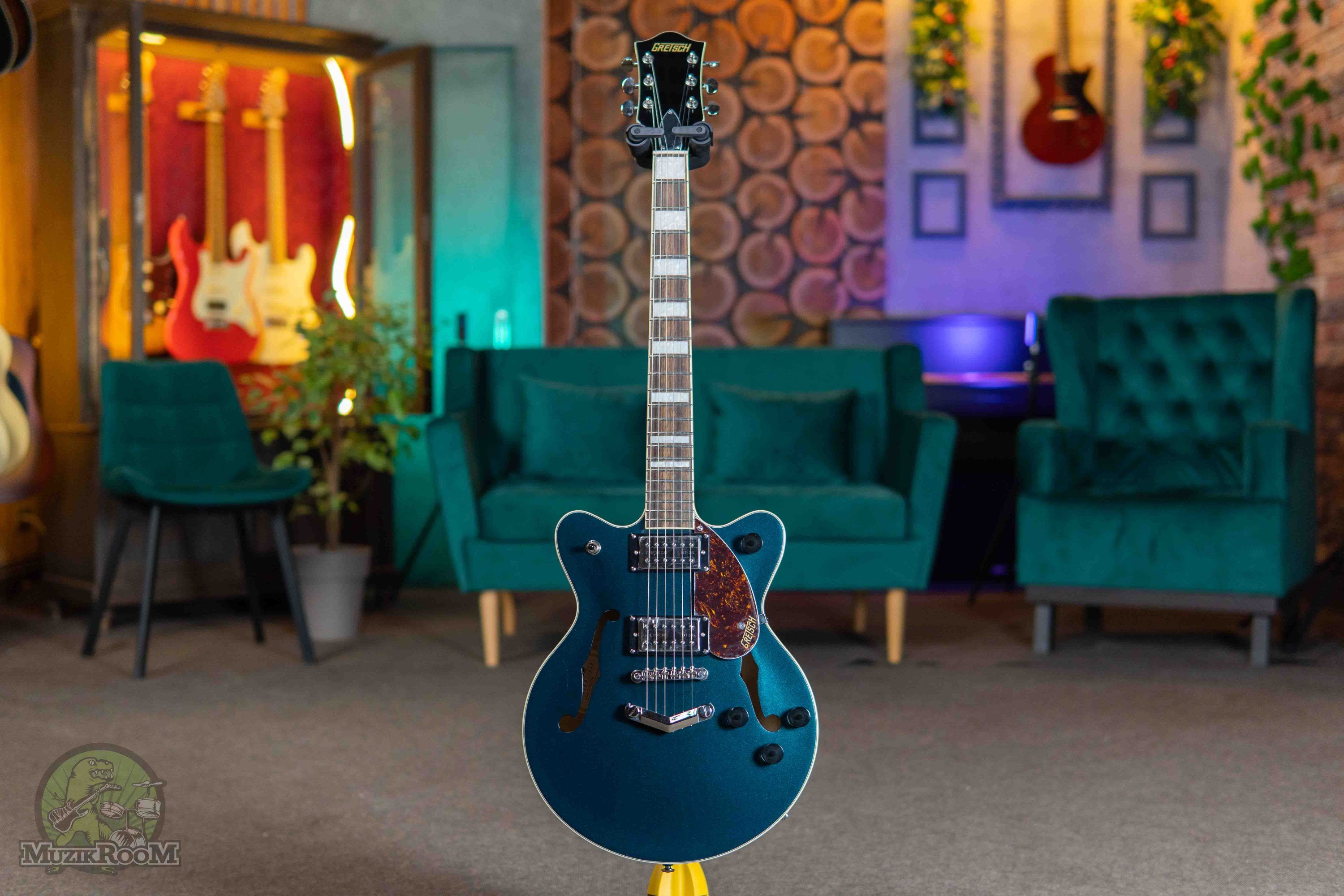 Gretsch G2655 Streamliner Center Block Jr Double Cut V-Stoptail Midnight Sapphire