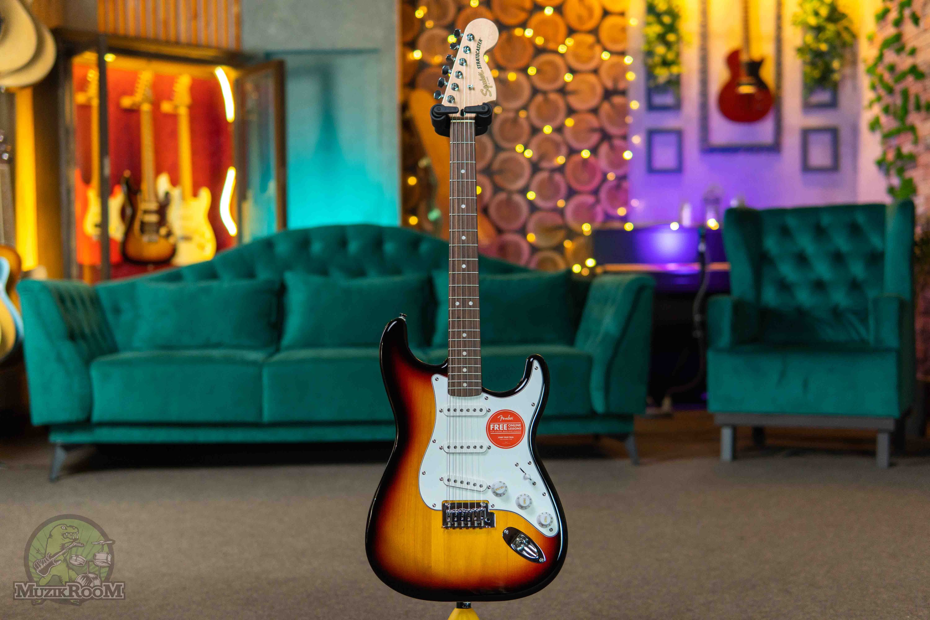 Squier Affinity  Stratocaster LRL 3-Color Sunburst