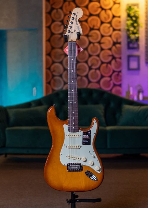 Fender American Performer Stratocaster RW Honey Burst