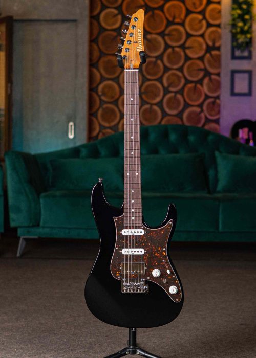 Ibanez Prestige AZ2204N-BK Black