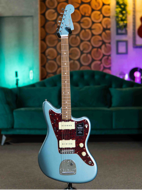 Fender Vintera '60s Jazzmaster PF Ice Blue Metallic