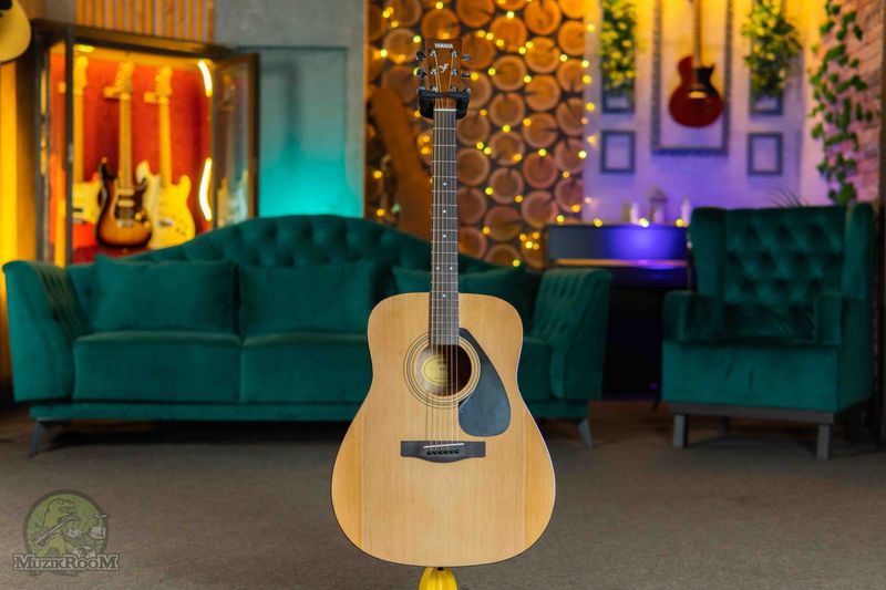Yamaha F310 NT