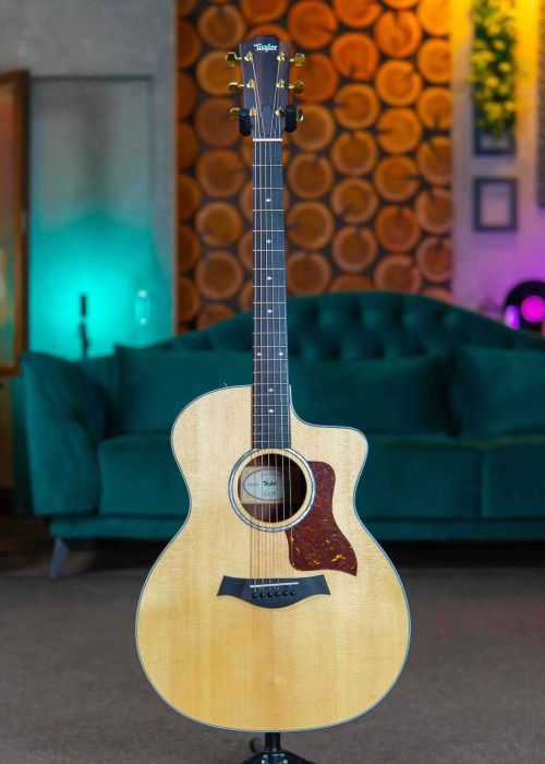 Taylor 214ce Deluxe