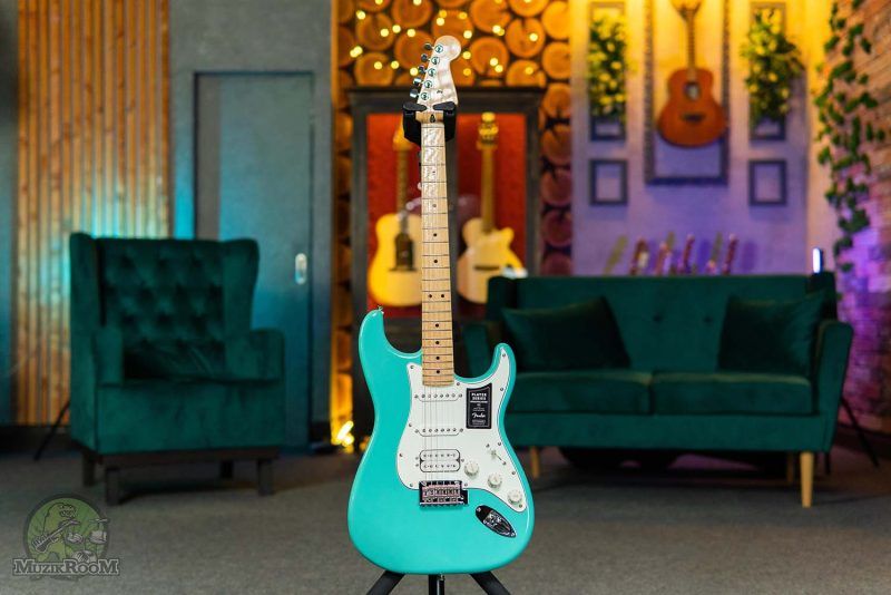 Fender Player Stratocaster HSS Sea Foam Green