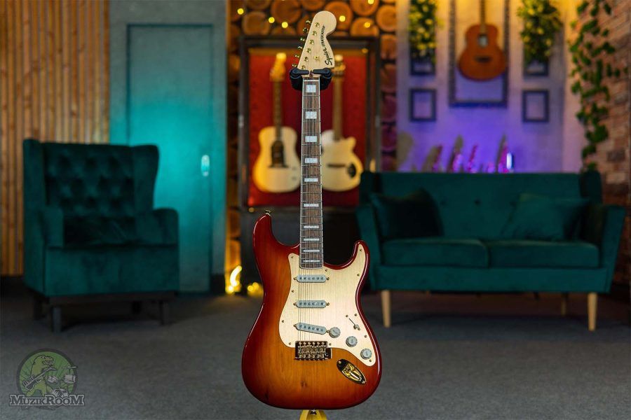 Squier 40th Anniversary Stratocaster Gold Edition Sienna Sunburst