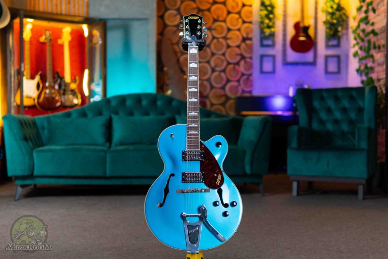 Gretsch G2420T Streamliner Hollow Body Bigsby Riviera Blue