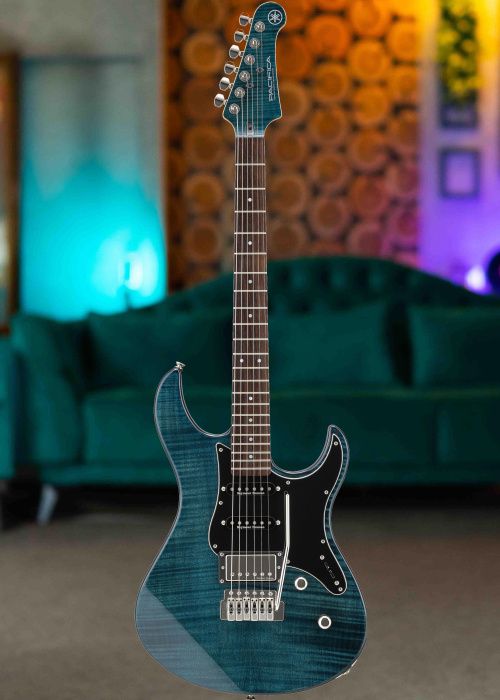 Yamaha Pacifica 612V II FM Indigo Blue