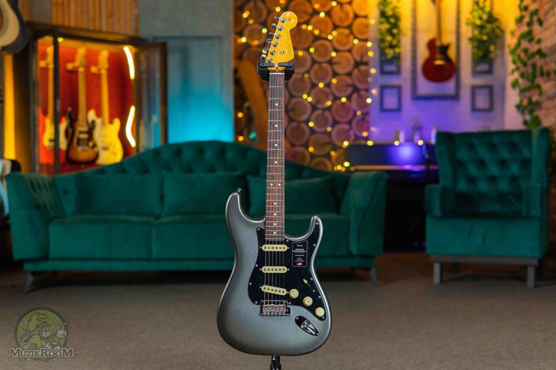 Fender American Professional II Stratocaster RW Mercury