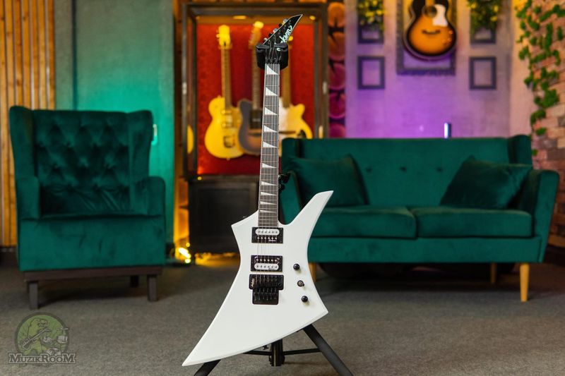 Jackson JS32 Kelly Snow White