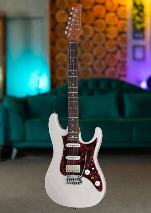 Ibanez Prestige AZ2204N-AWD Antique White Blonde