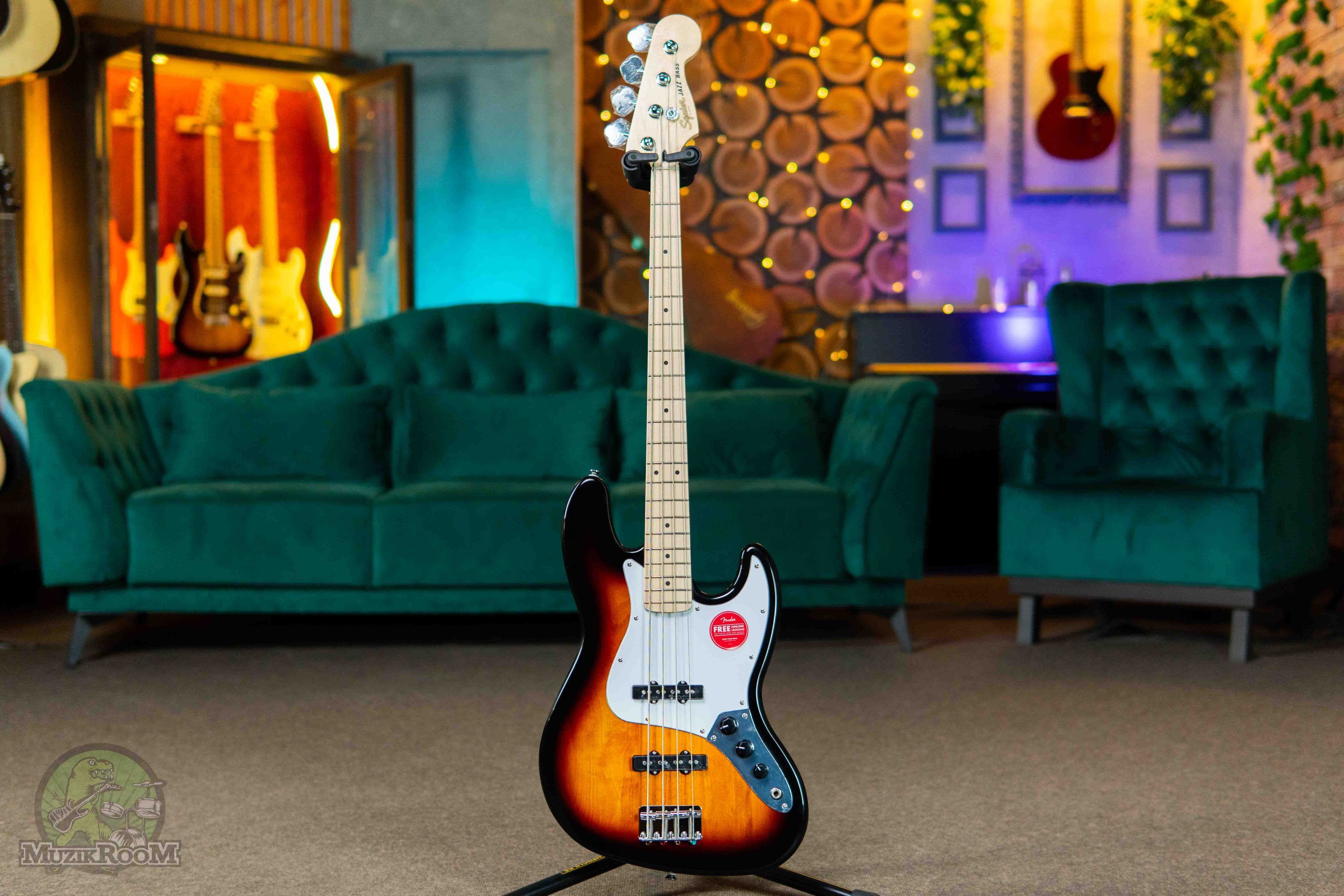 Squier Affinity Jazz Bass MN 3-Colour Sunburst