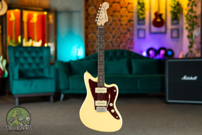 Fender American Performer Jazzmaster Vintage White