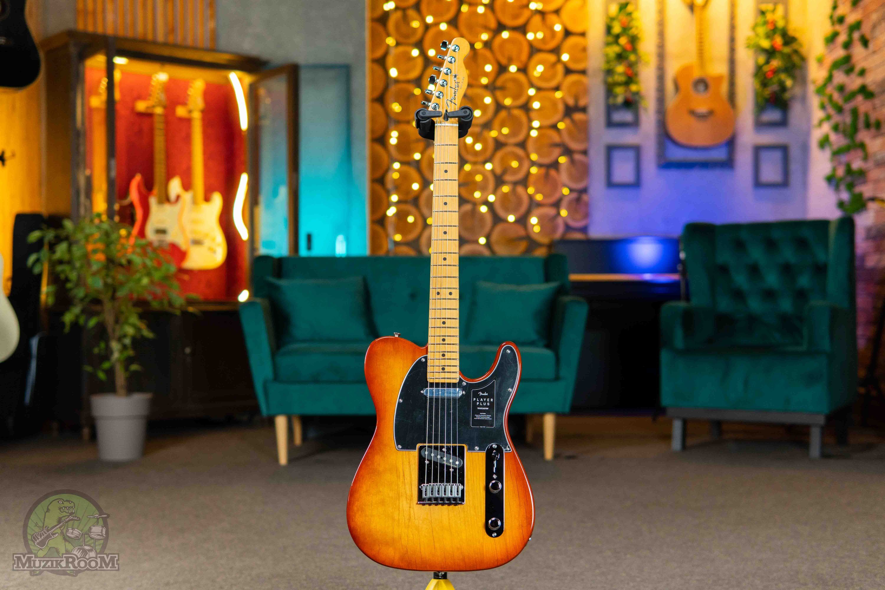 Fender Player Plus Telecaster MN Sienna Sunburst