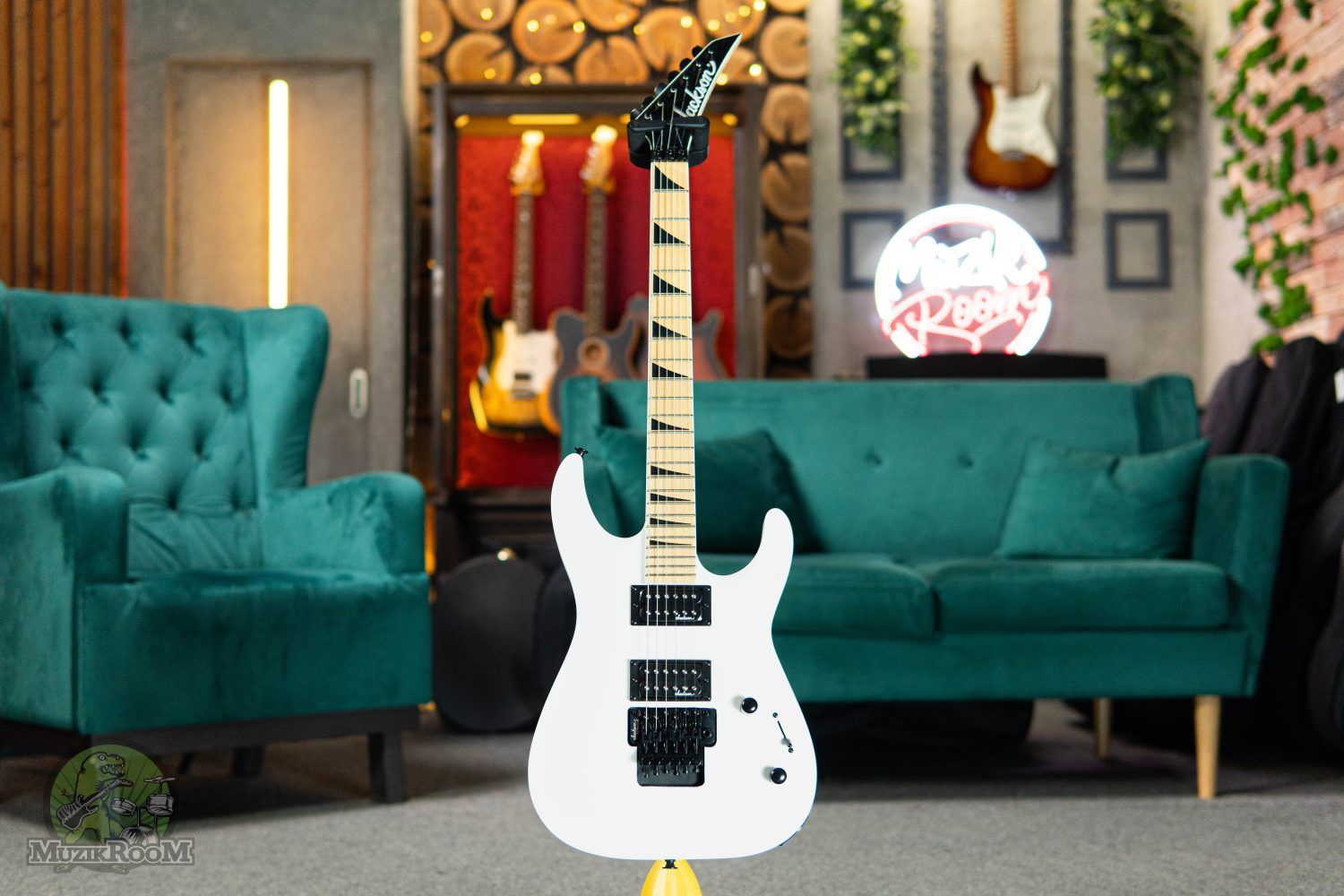 Jackson JS32 Dinky DKAM Snow White