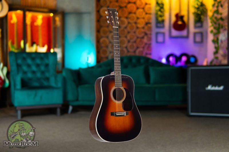 Martin Guitars D-28 Sunburst