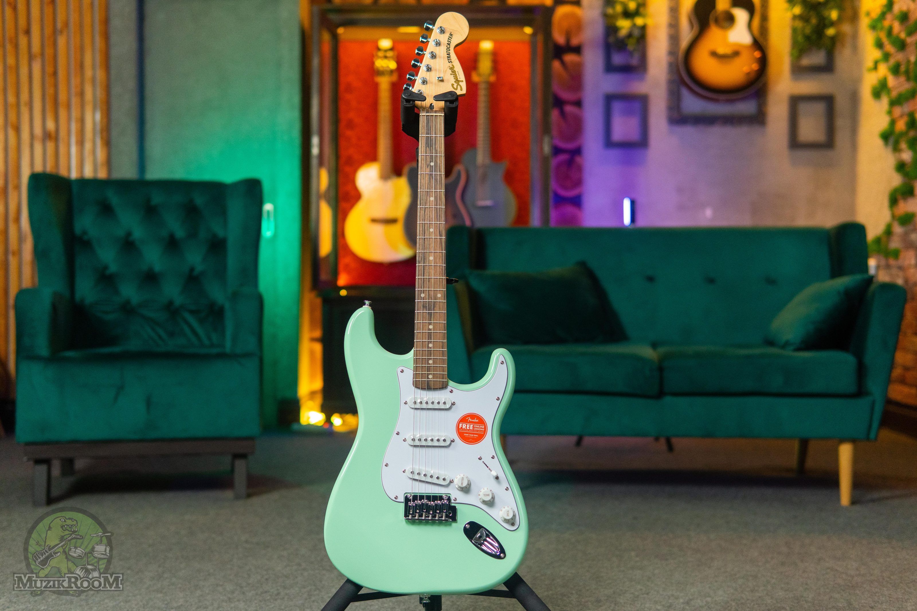 Squier Affinity Stratocaster LRL Surf Green