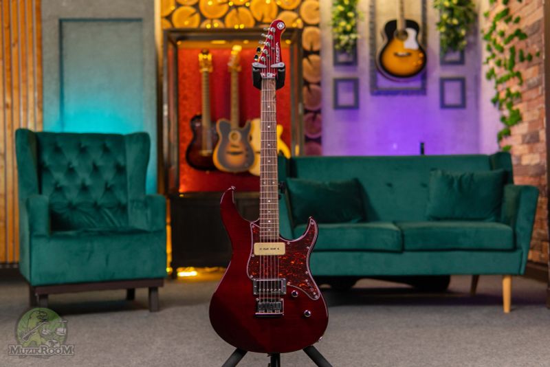 Yamaha Pacifica 611HFM RTB