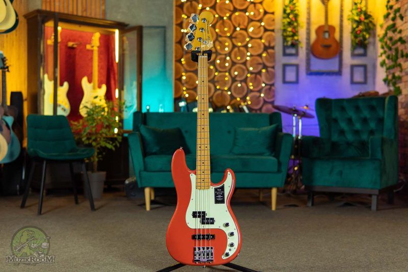 Fender Player Plus Precision Bass MN Fiesta Red