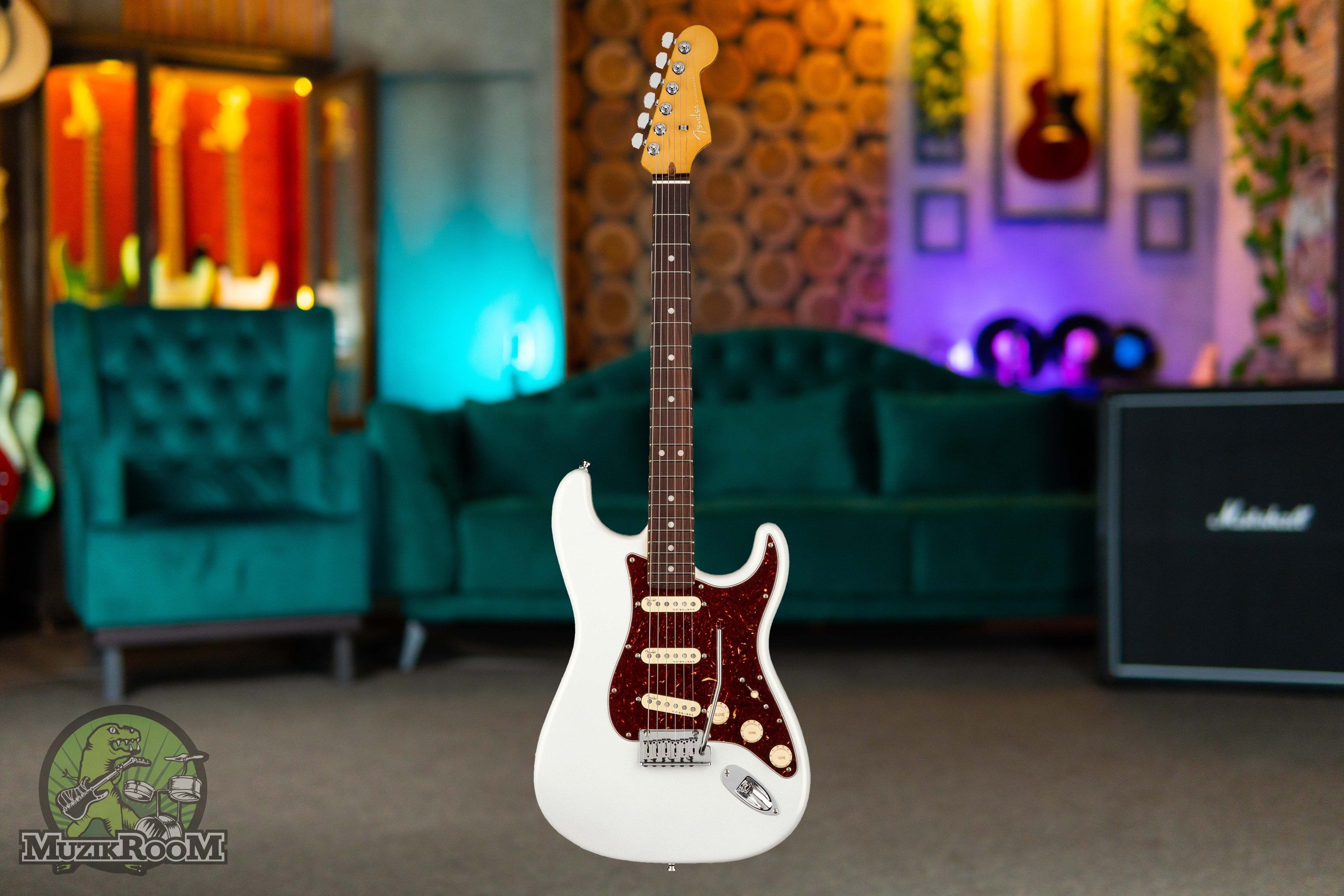 Fender American Ultra Stratocaster RW Arctic Pearl