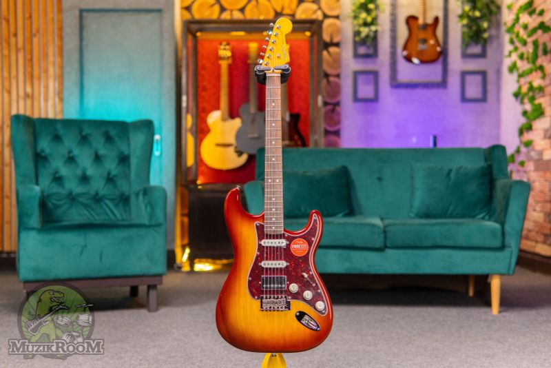 Squier Limited Edition Classic Vibe '60 Stratocaster HSS LRL TSPG Sienna Sunburst
