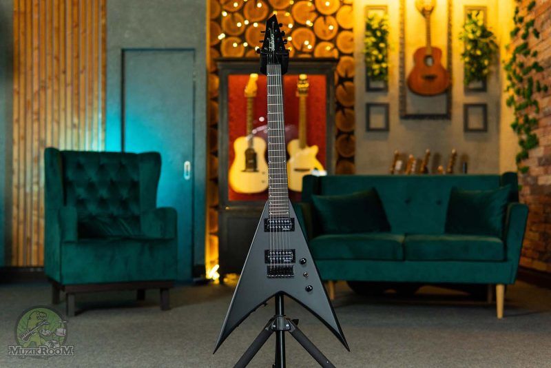 Jackson JS22-7 King V Satin Black