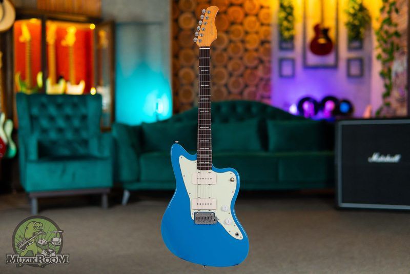 Larry Carlton J3 Blue