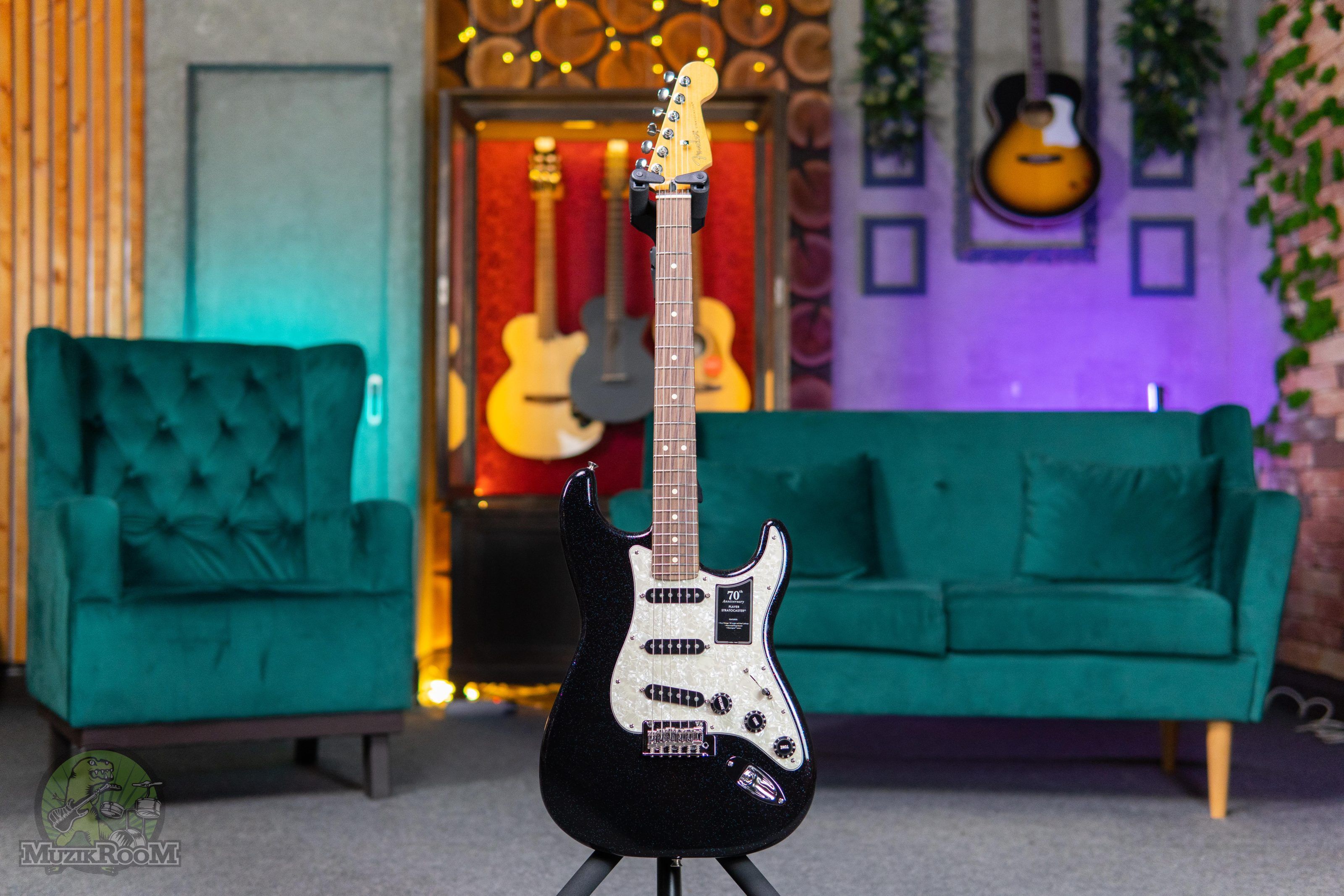 Fender 70th Anniversary Player Stratocaster Nebula Noir