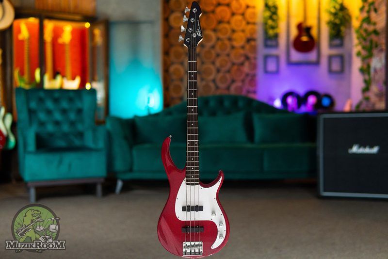 PEAVEY Milestone Red