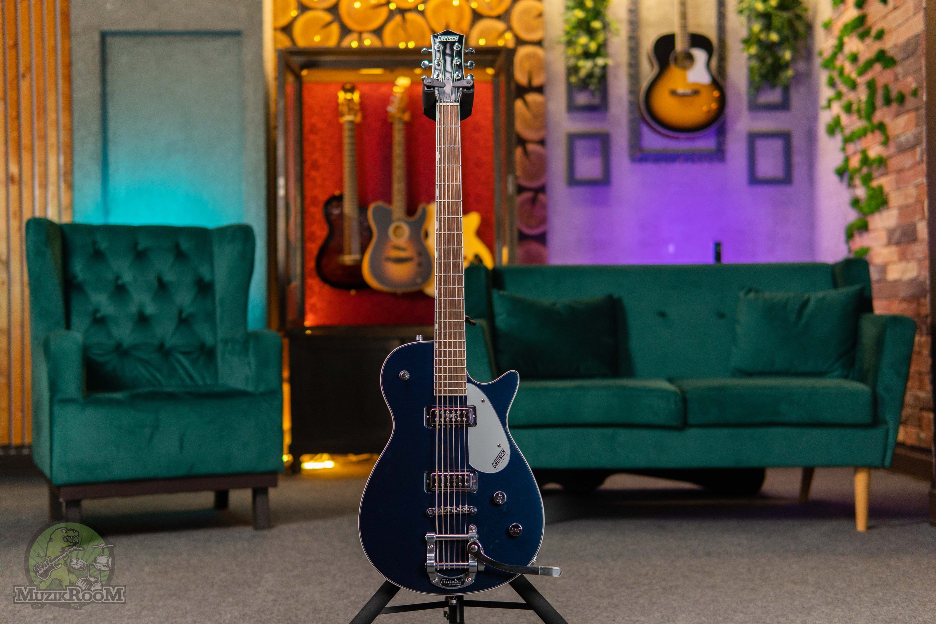 Gretsch G5260T Electromatic Jet Baritone Bigsby Midnight Sapphire