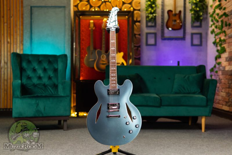 Epiphone Dave Grohl DG-335 Pelham Blue