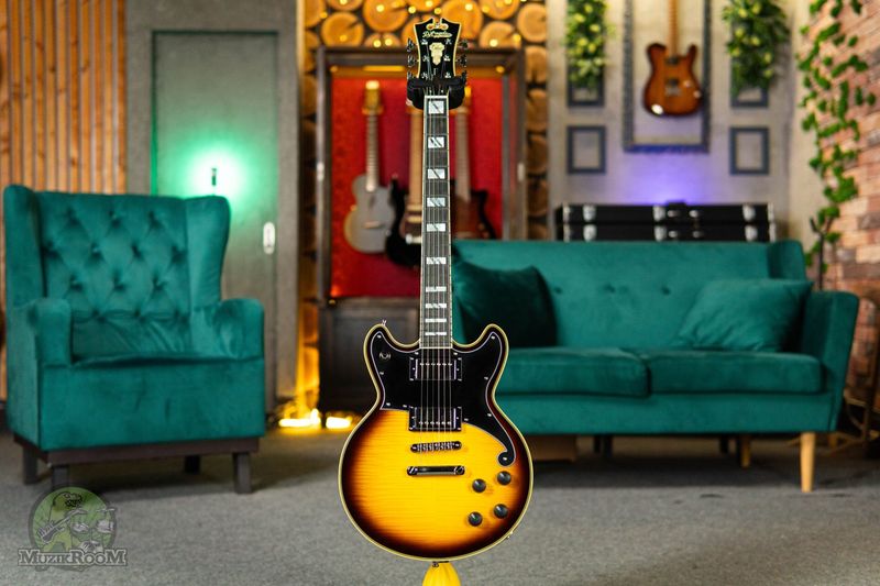 DAngelico Deluxe Brighton Vintage Sunburst