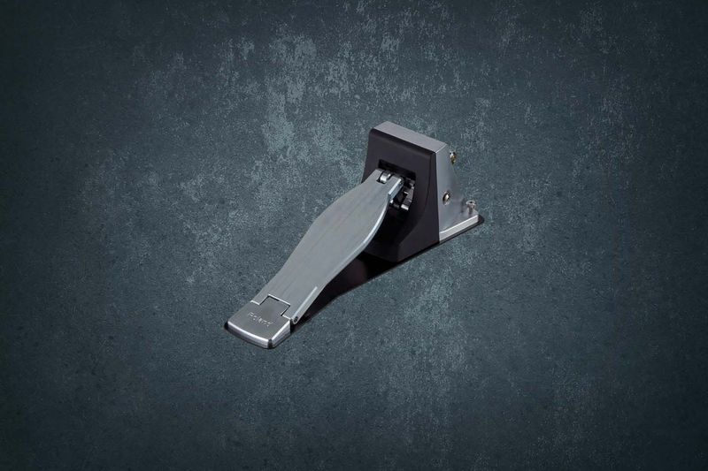 Педаль для электронной барабанной установки Roland KT-10 Kick Trigger Pedal
