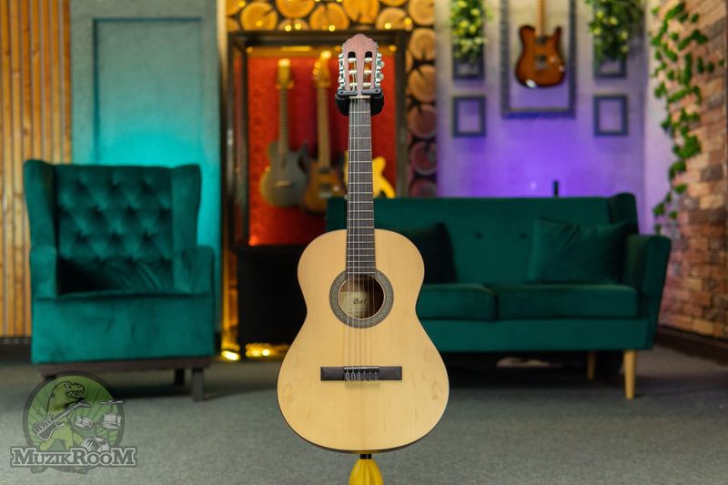 Cort AC200 3/4 Classic Series