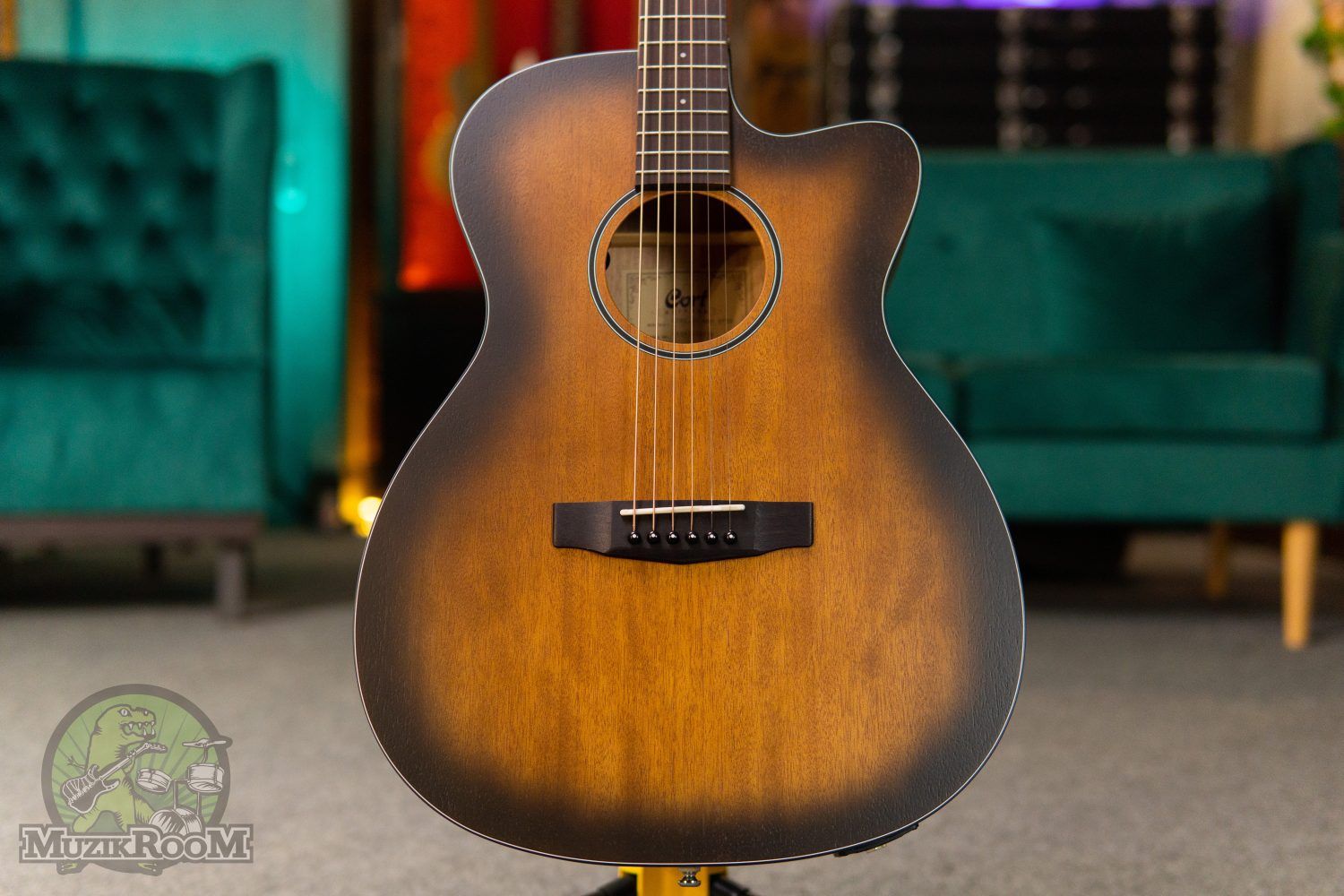 Музыкальный магазин Muzik Room - купить музыкальные инструменты и ...