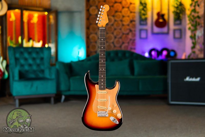 Fender American Ultra II Stratocaster SSS EB Ultraburst