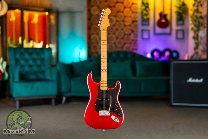 Fender American Ultra II Stratocaster HSS MN Sinister Red