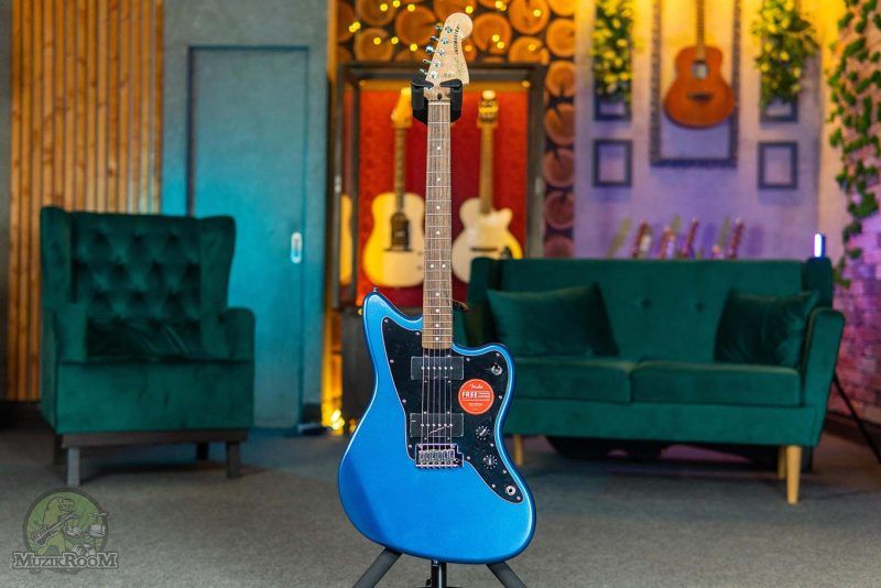 Squier Affinity Jazzmaster LRL Lake Placid Blue