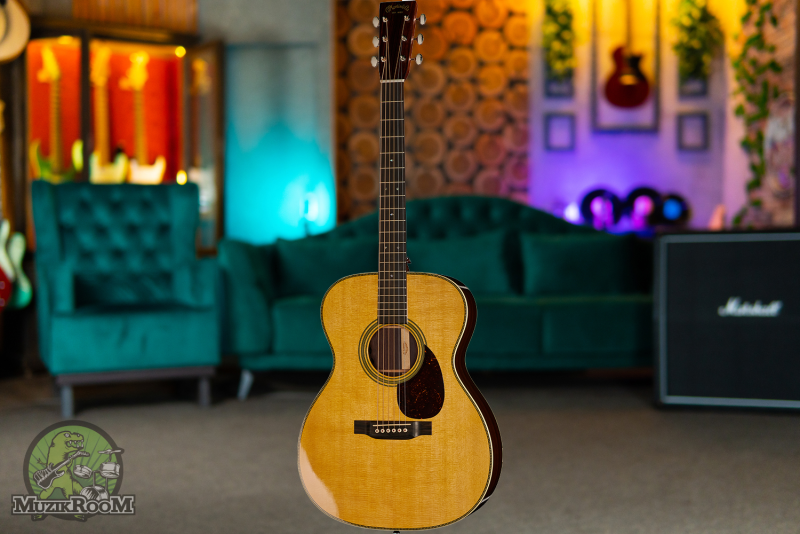 Martin Guitar OM28E